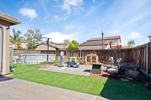 2323 Greger St, Valley Home CA 95361-8299 exterior