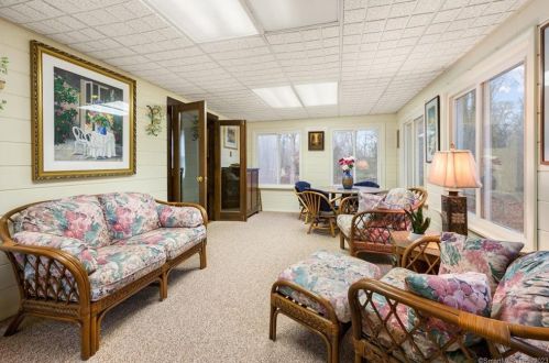 10 Lee Dr, Lyme CT  06371-2111 exterior