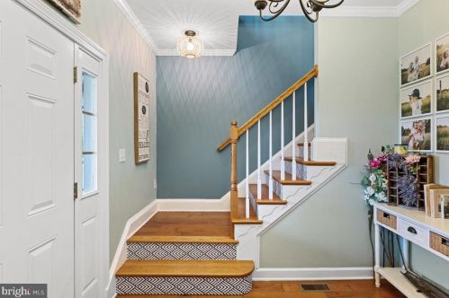 3098 Hamburg Rd, Edinburg VA  22824-3093 exterior