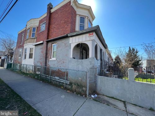 50 28th St, Camden, NJ 08105-2243