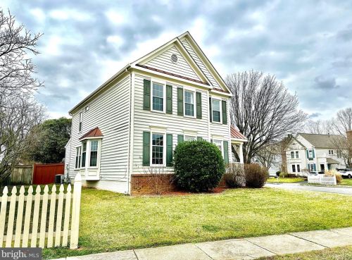 6517 Summerton Way, Springfield VA  22150-1166 exterior