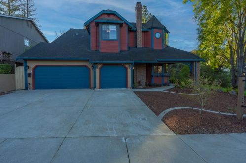1128 Foxhurst Way, San Jose, CA 95120-4213