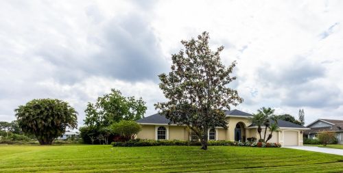 2957 Aba St, Fort Pierce, FL 34952-5852