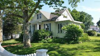 25 River Rd, Locust, NJ 07760-1626
