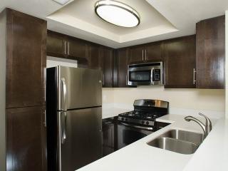 1733 Cochran St, Simi Valley CA  93065-6320 exterior