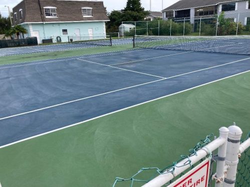 1801 Indian River Blvd, Vero Beach FL  32960-5206 exterior