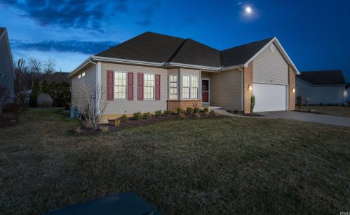 202 Livingston Bay Ct, Mishawaka, IN 46544-3897