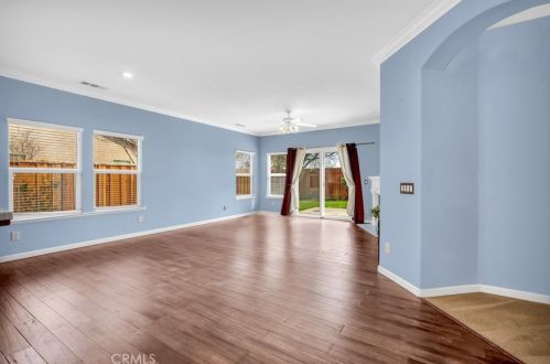 2994 La Vina Cir, Los Banos CA  93635-9497 exterior