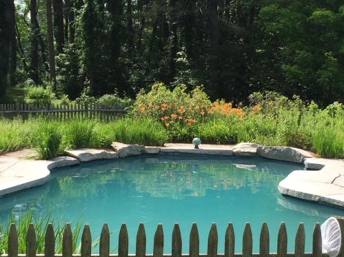 73 Main St, Hopkinton NH  03229-3003 exterior