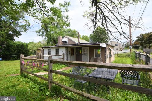 50 Fruitville Rd, Pottstown, PA 19464-3306