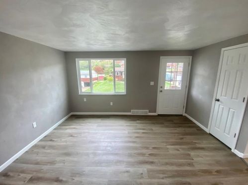 912 Woodland St, Mckeesport PA  15133 exterior