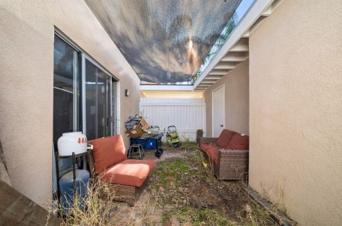 5140 Pearblossom Dr, Riverside CA  92507-6053 exterior