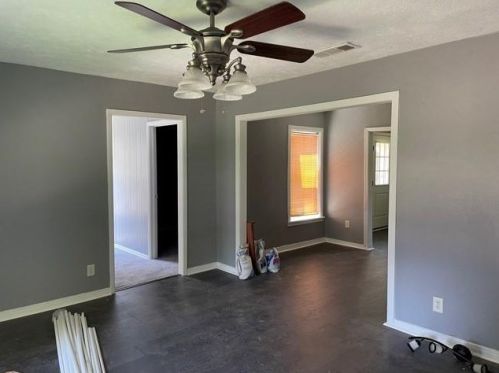 3613 Childress St, Fort Worth, TX 76119-3537