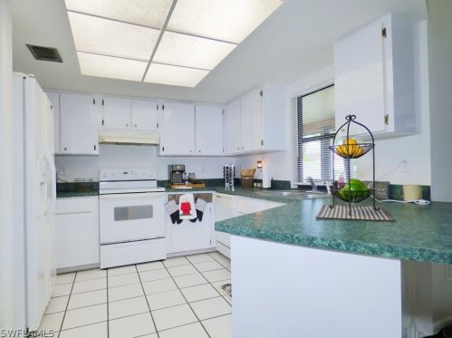 35 13th Ave, Cape Coral FL  33909-2613 exterior