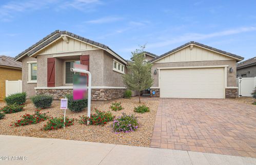 6321 24th Pl, Phoenix, AZ 85042-1205