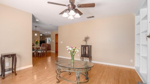 754 Tulare, Vacaville CA  95687-6250 exterior