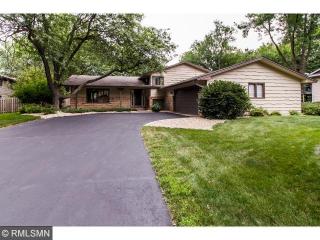 1700 Shadyview Ln, Minneapolis, MN 55447-2662