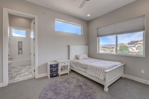 3821 Sugar Leo Rd, Saint George UT 84790-7939 exterior