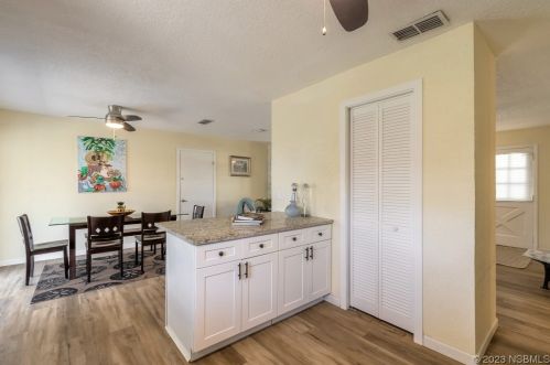 1851 Lime Tree Dr, Edgewater FL  32141-3901 exterior