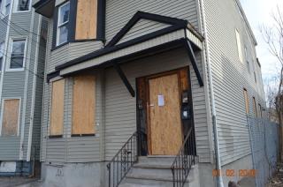382 11th St, Newark, NJ 07107-1826