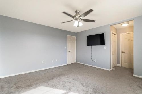 5 Fort Lee Ct, Easton PA  18040-1042 exterior
