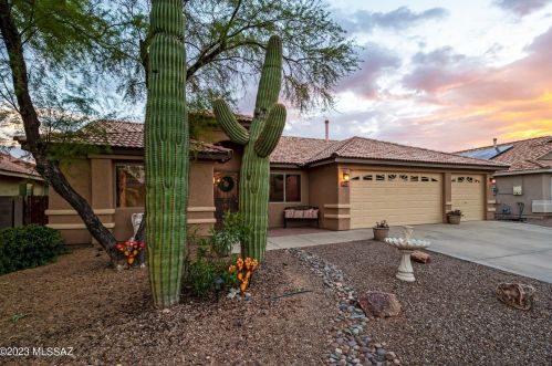 3462 Sun Splash Dr, Tucson, AZ 85713-6816