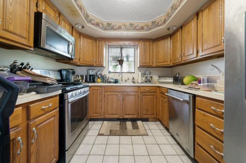 27 Cadogan Way, Nashua NH 03062-2286 exterior