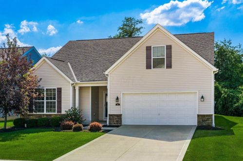 95 Broadstone Cir, Blacklick, OH 43004-6303