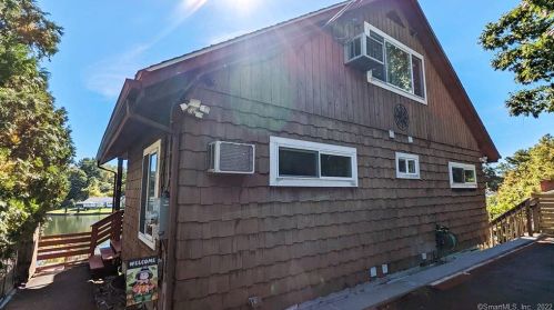 170 Frenchtown Rd, Bridgeport, CT 06606-1905