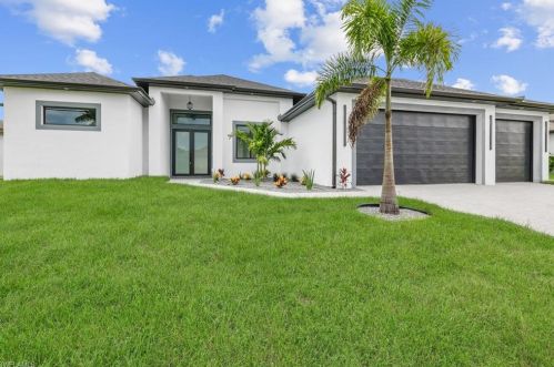 1503 1st Ter, Cape Coral, FL 33909-2662