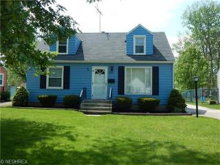 1512 Ohio Ave, Lorain, OH 44052-2848