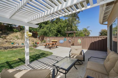 31690 Corte Cardenas, Temecula CA  92592-3913 exterior