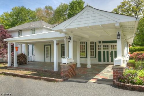 203 Diamond Spring Rd, Parsippany NJ  07834-2913 exterior