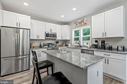 250 Land Or Dr, Ruther Glen VA  22546-1245 exterior