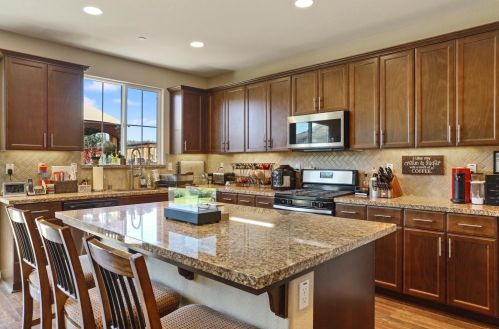 9435 Vintner Cir, Grayson CA  95363-8902 exterior