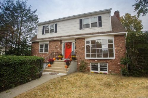 171 Weed Ave, Hawthorne, NY 10532-1648