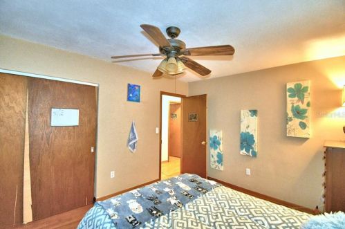 1221 Edgewater Dr, Lakeland FL  33805-4700 exterior