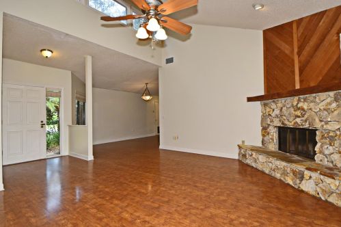 107 Frederick Ave, Lake Mary FL  32746-2811 exterior