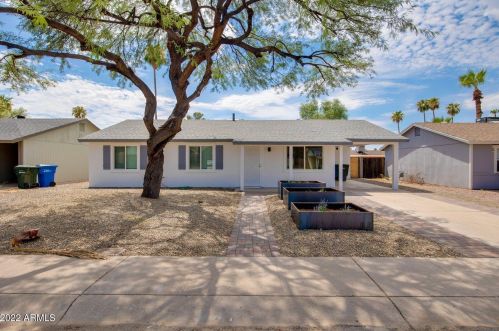 3633 Eugie Ave, Phoenix, AZ 85032-6206