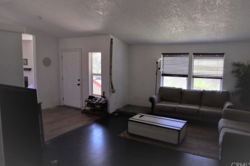 349 Shady Oak Dr, Oroville, CA 95966-8064