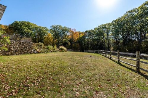140 Parker Hill Rd, Norfolk, CT 06058-1311