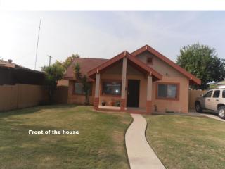 805 Dover St, Delano CA  93215-2825 exterior