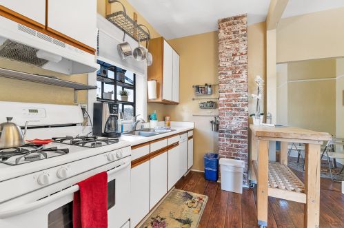 2129 B St, San Diego CA 92102-1848 exterior