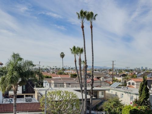 203 Savona Walk, Long Beach, CA 90803-5033