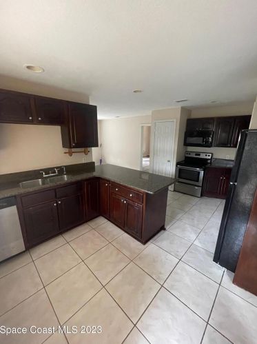 4279 Indian River Dr, Cocoa FL  32927-5957 exterior