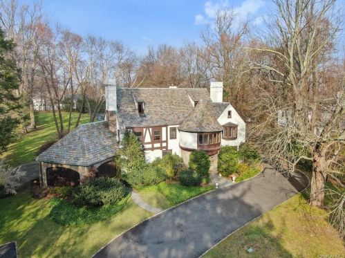 257 Soundview Ave, White Plains, NY 10606-3821