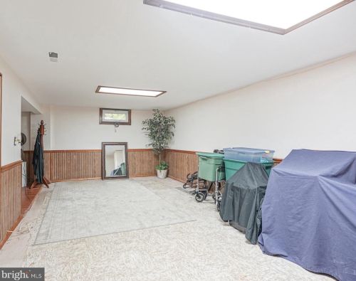 318 White Birch Dr, Riverton NJ  08077-4396 exterior