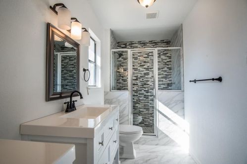 1926 Berwick Ave, Dallas TX 75203-4205 exterior