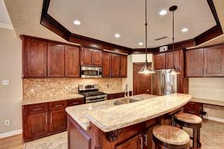 4712 Floyd St, Houston TX  77007-5512 exterior