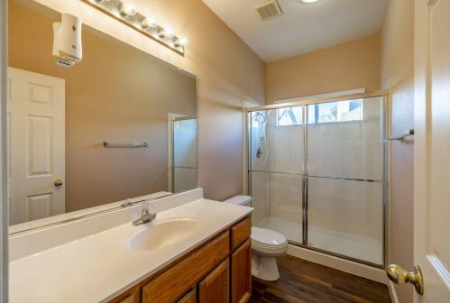 8686 White Peacock Way, Elk Grove CA  95624-3701 exterior